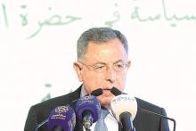 الرئيس السنيورة متحدثا في حفل تابين الامير سعود الفيصل في الكويت