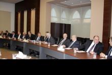 جانب من اجتماع الكتلة في بيت الوسط