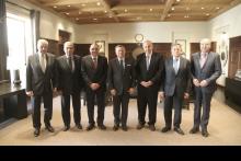 الملك عبدالله الثاني مستقيلا وفد مجلس العلاقات العربية والدولية