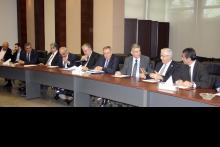 جانب من اجتماع الكتلة في بيت الوسط