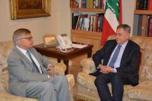 الرئيس السنيورة مستقبلا السفير الروسي الكسندر زاسبكين