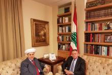 الرئيس السنيورة مستقبلا المفتي الشعار