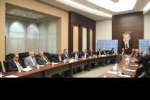 الكتلة في بيت الوسط